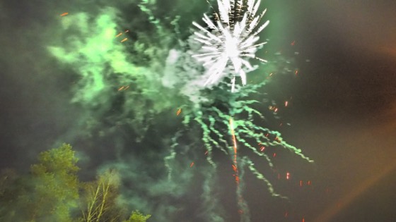 Ilotulitus uudenvuoden vastaanottajaisissa.